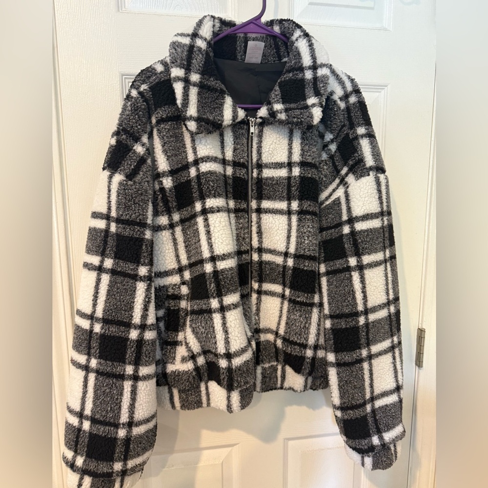 Time and Tru Black and White Plaid Teddy Jacket